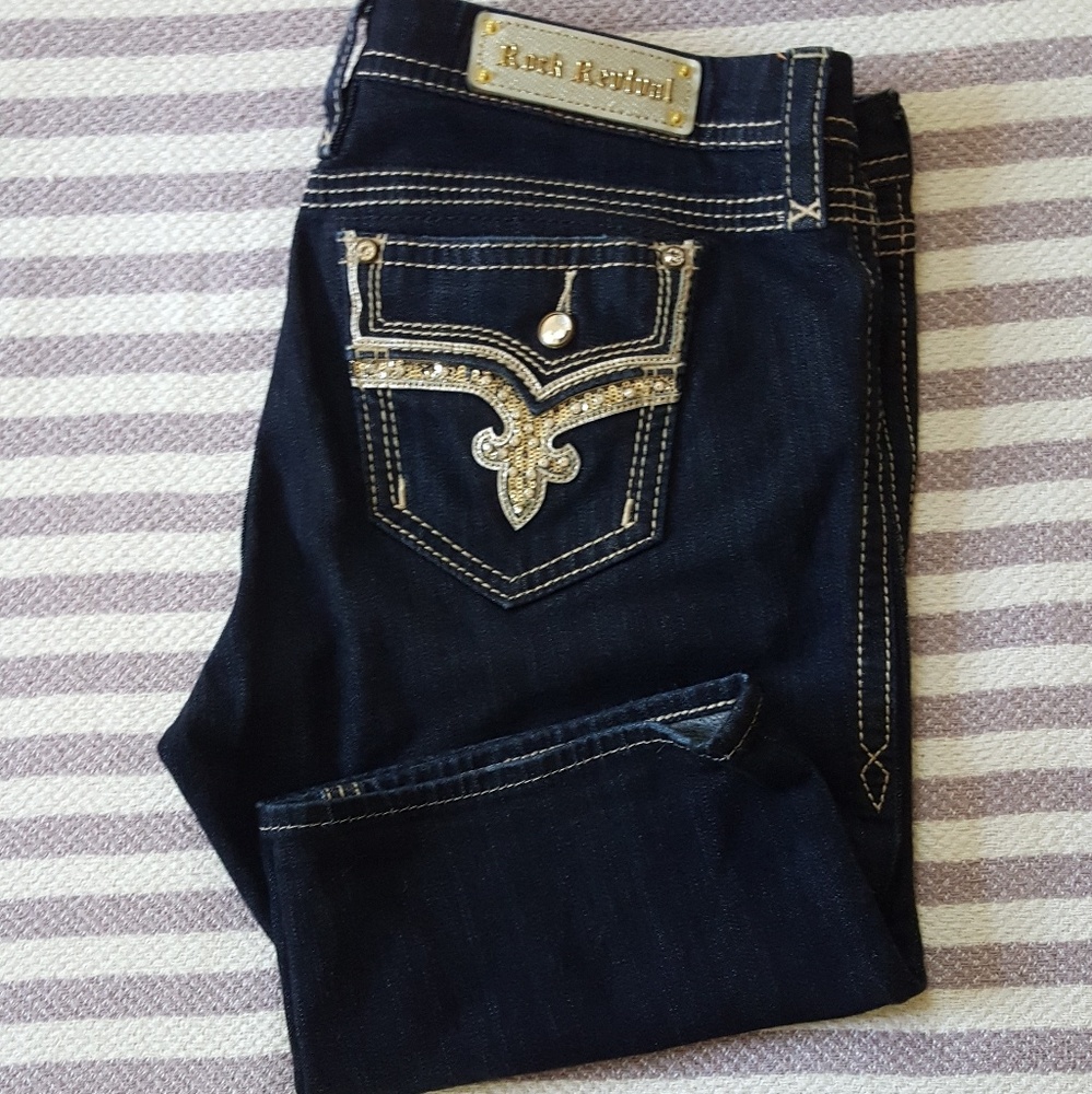 Betty Curvy Bermuda Stretch Shorts Sz 33